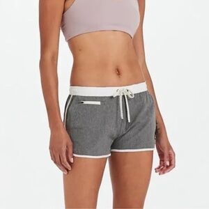 Vuori Tavi Short Grey Linen Texture S